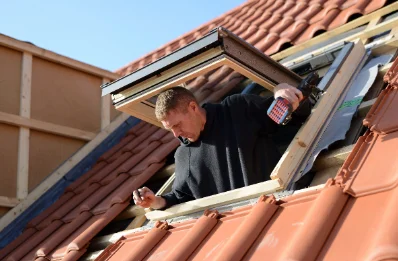 Pose de fenêtres de toit Velux à Montlainsia
